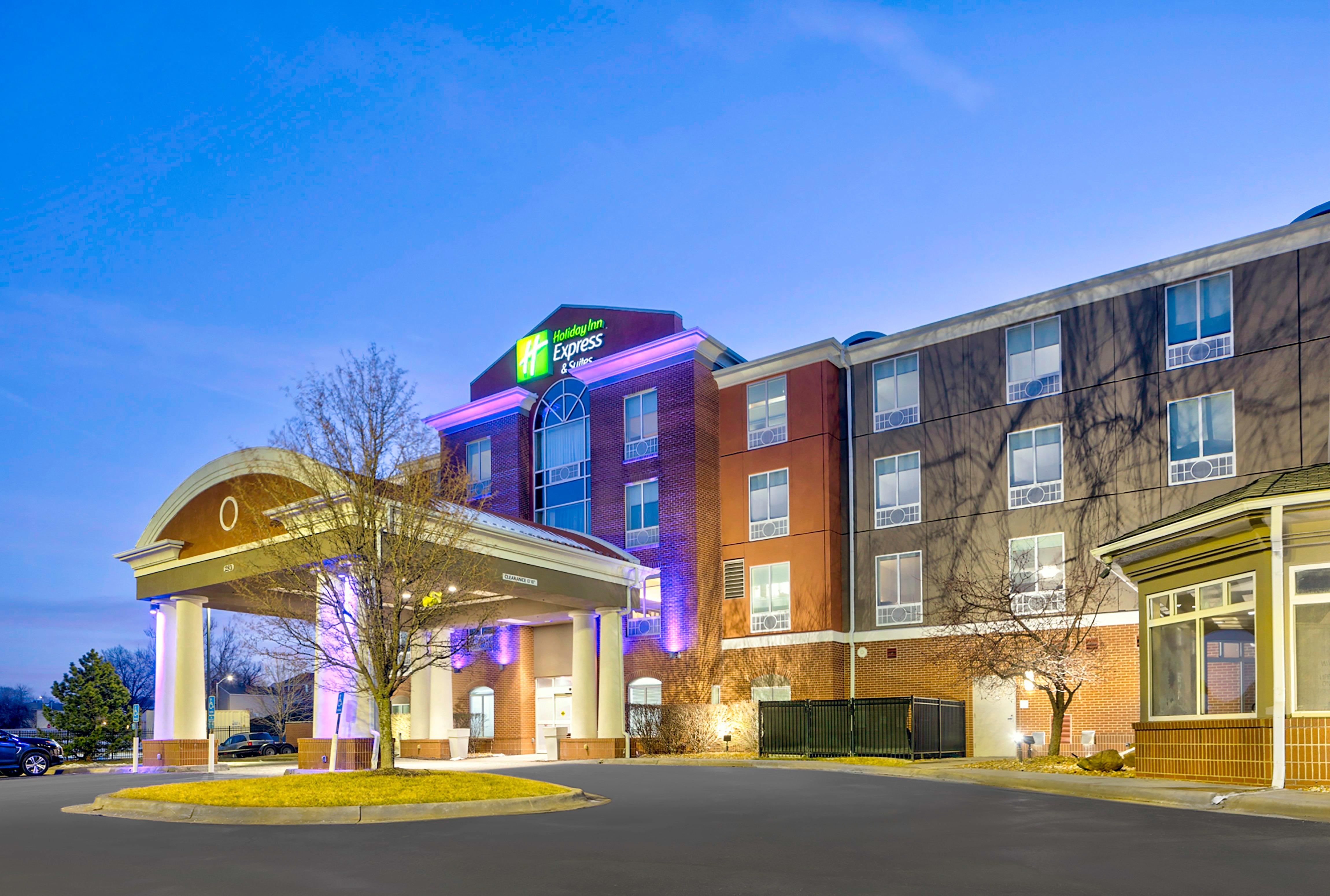 Holiday Inn Express Hotel & Suites Kansas City - Grandview By Ihg Exteriör bild