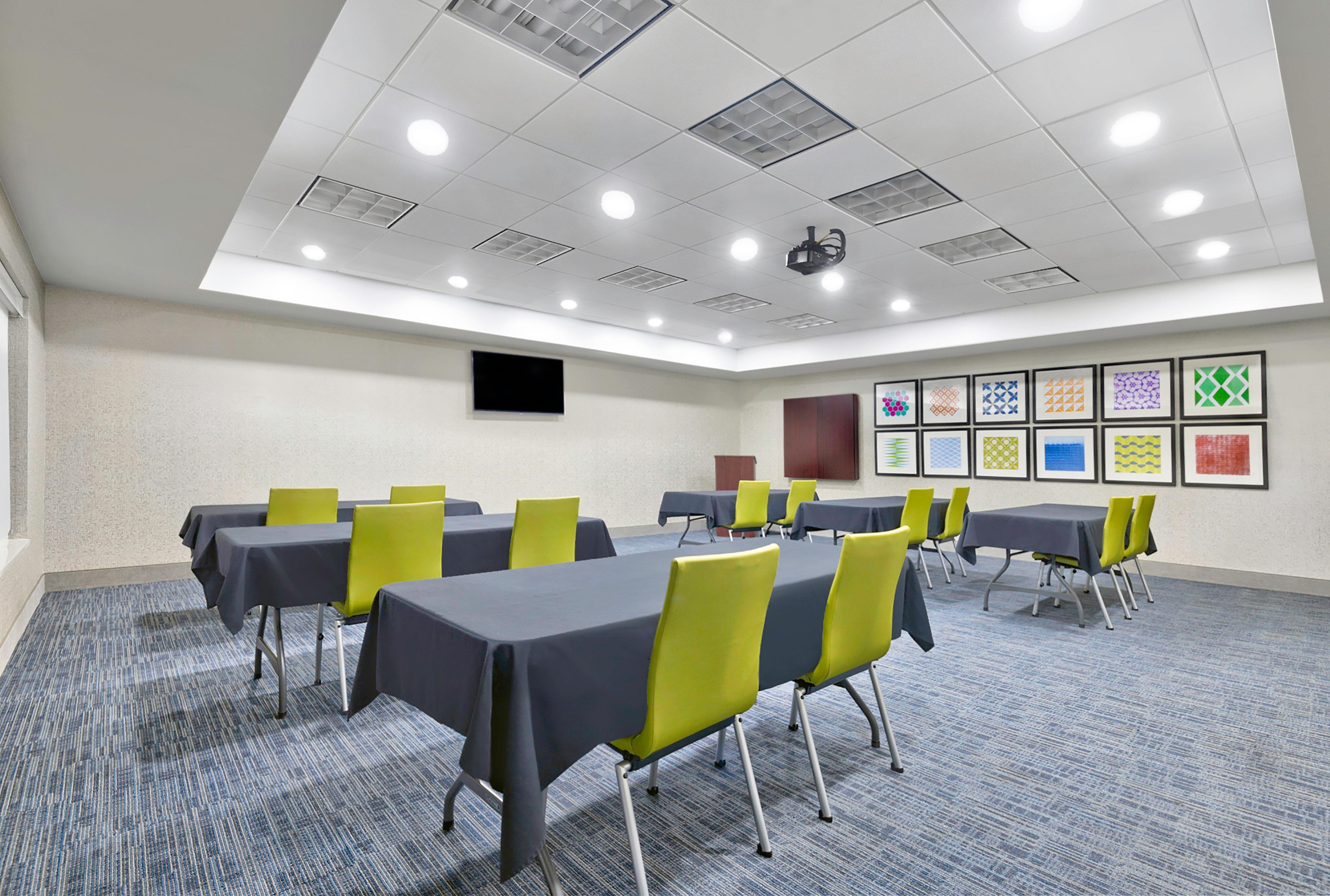 Holiday Inn Express Hotel & Suites Kansas City - Grandview By Ihg Exteriör bild