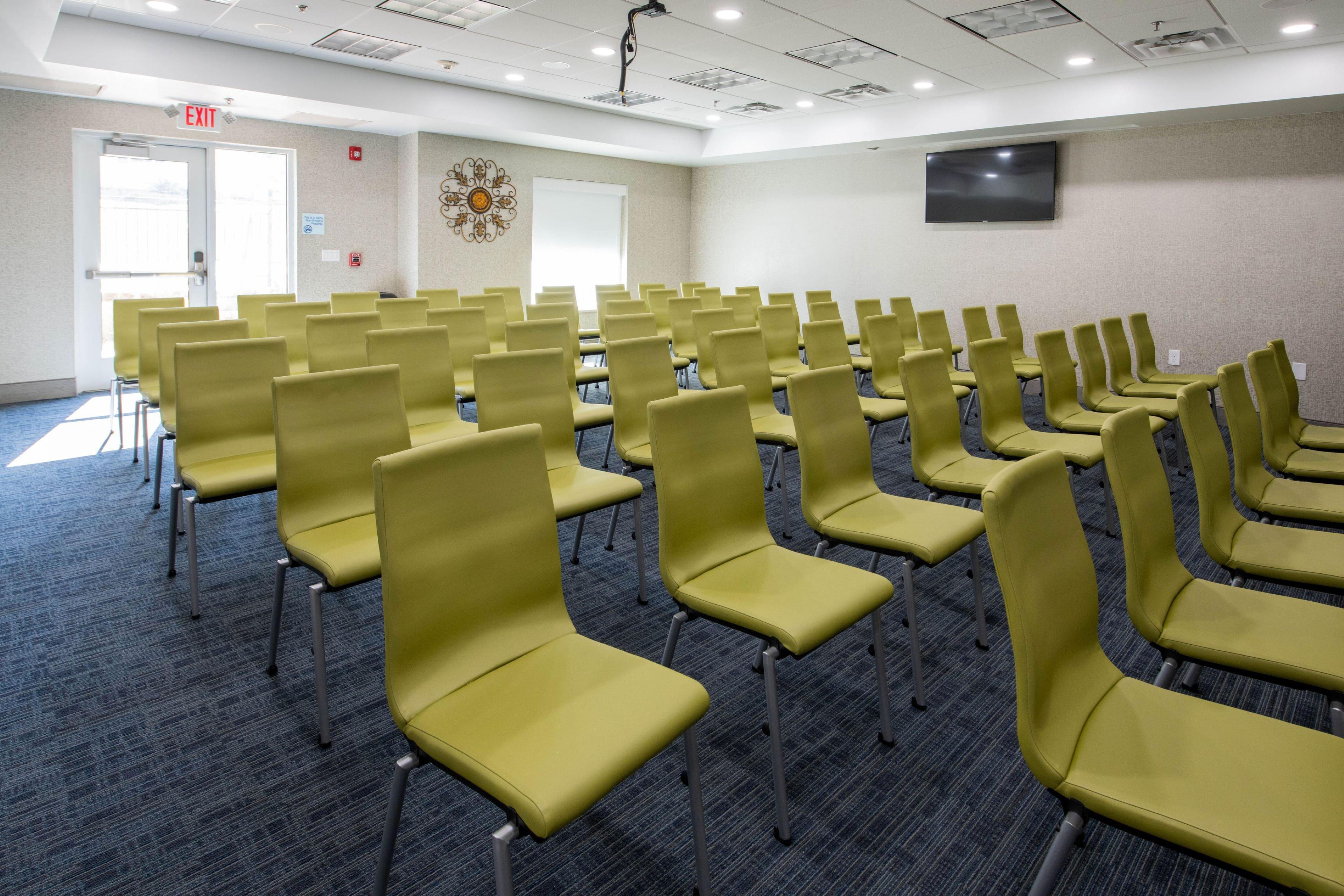 Holiday Inn Express Hotel & Suites Kansas City - Grandview By Ihg Exteriör bild