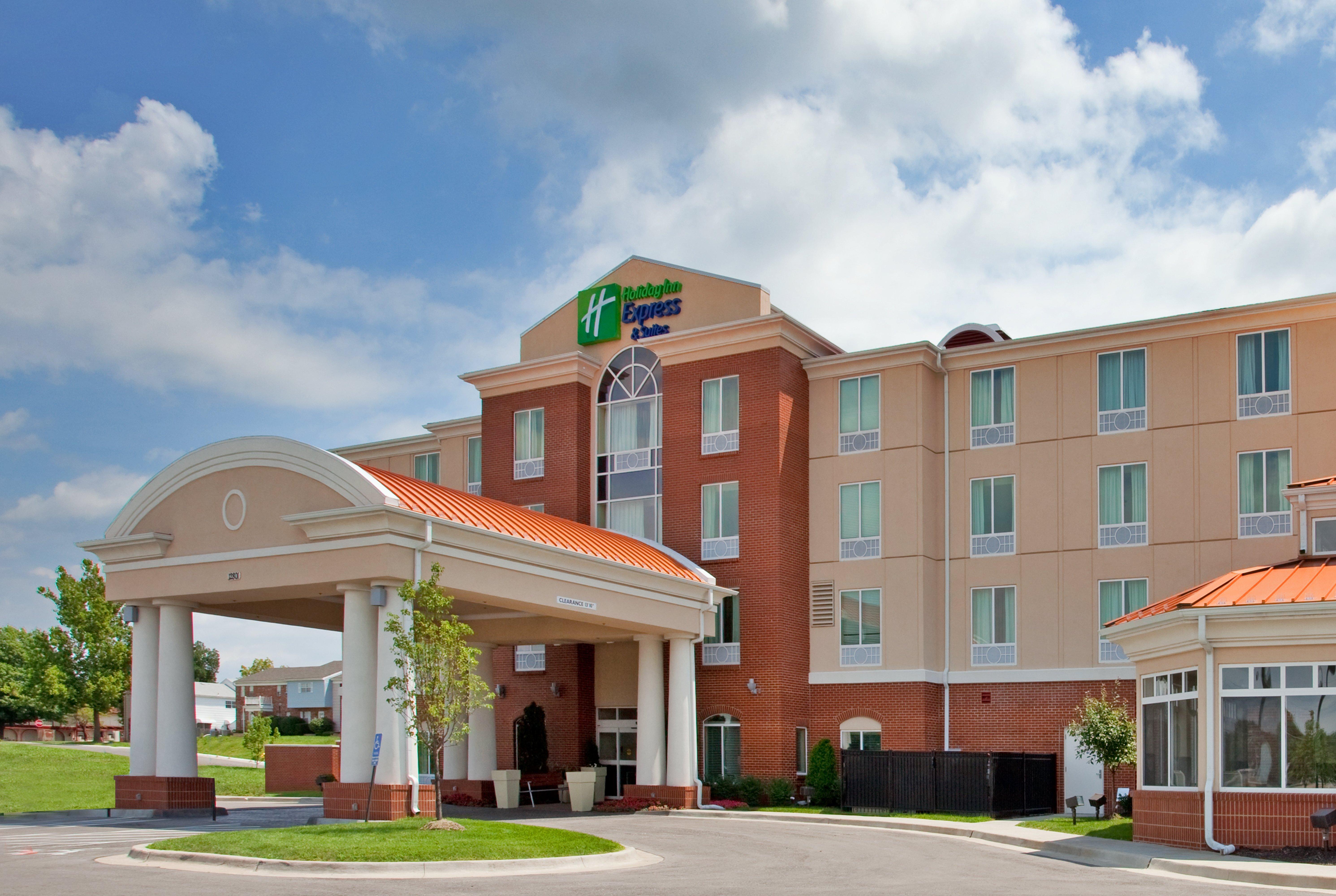 Holiday Inn Express Hotel & Suites Kansas City - Grandview By Ihg Exteriör bild