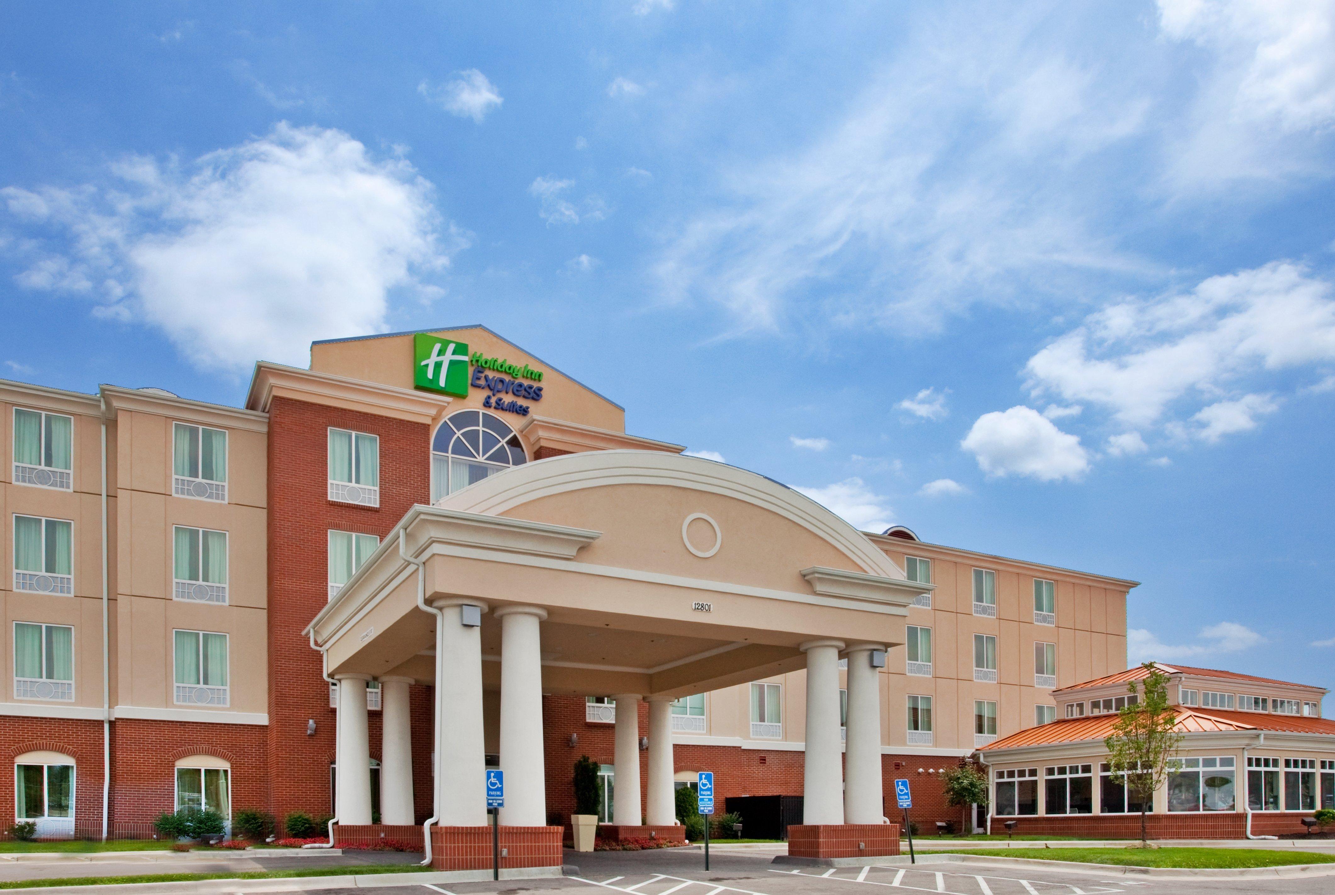 Holiday Inn Express Hotel & Suites Kansas City - Grandview By Ihg Exteriör bild