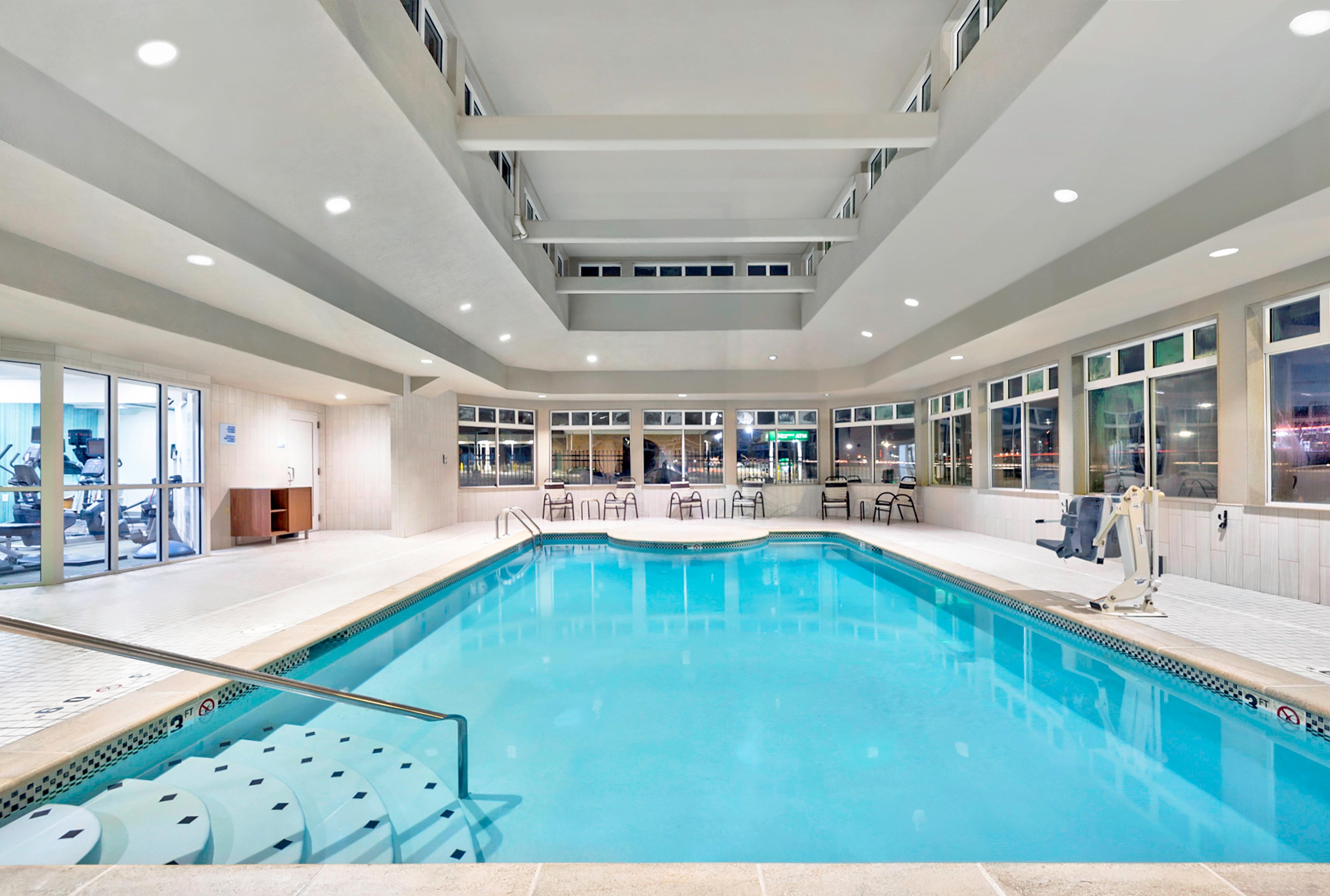 Holiday Inn Express Hotel & Suites Kansas City - Grandview By Ihg Exteriör bild
