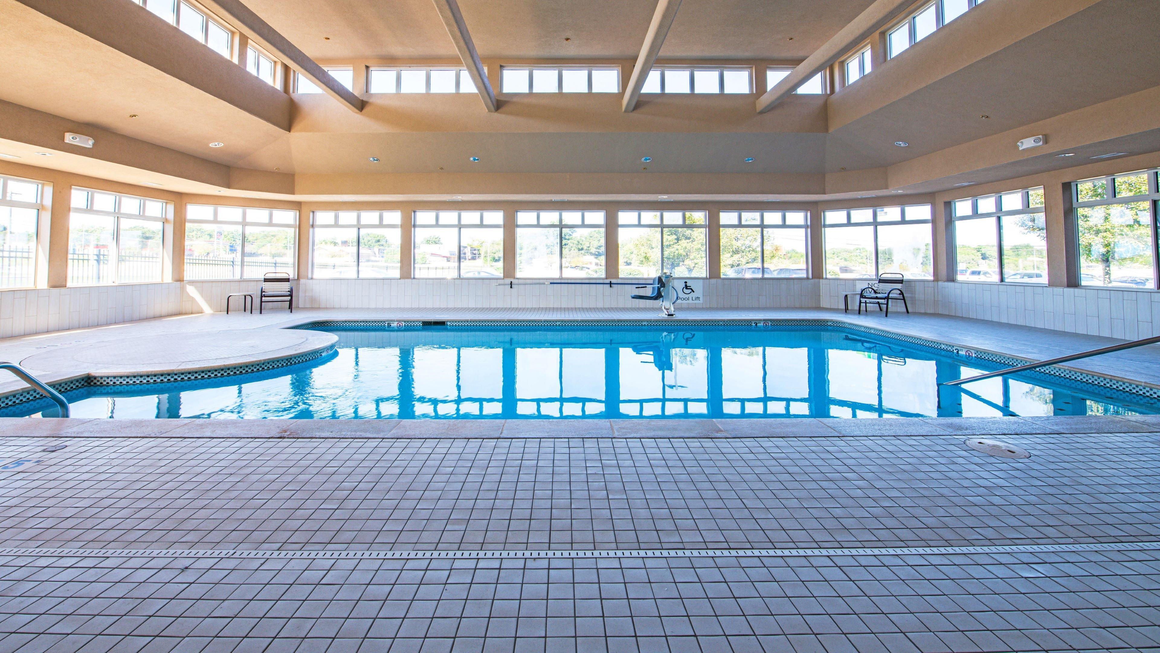 Holiday Inn Express Hotel & Suites Kansas City - Grandview By Ihg Exteriör bild