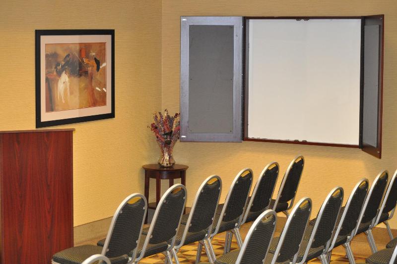 Holiday Inn Express Hotel & Suites Kansas City - Grandview By Ihg Exteriör bild